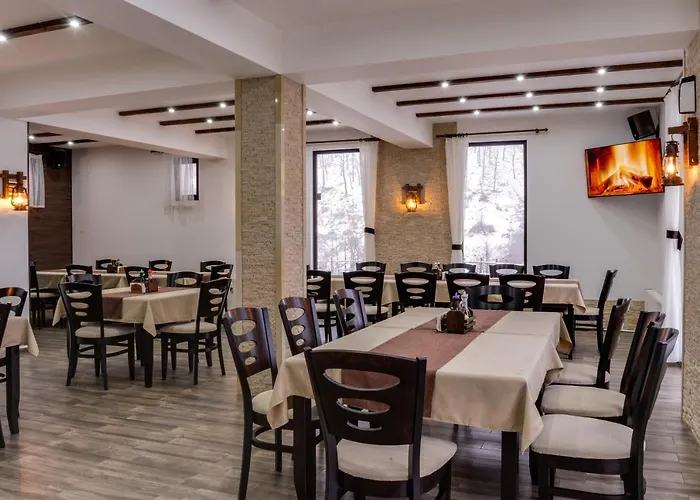 Family Lilium Hotell *