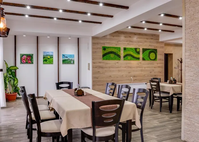 Family Lilium Hotell *