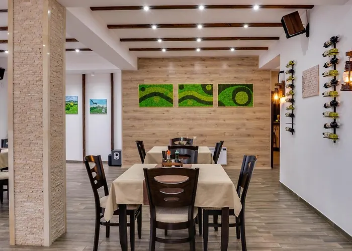 Family Lilium Hotel *